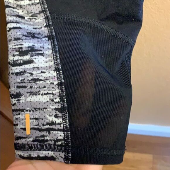 Lucy Crop Leggings Size S - Picture 6 of 12